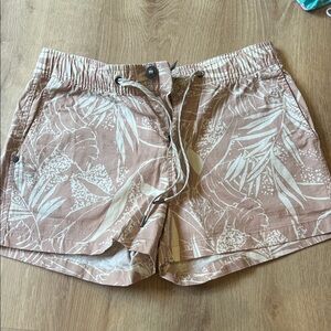 Vuori Tropical Print Women Shorts